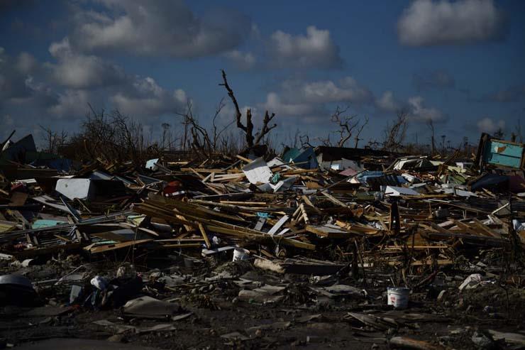 إعصار دوريان يدمر جزر الباهاما