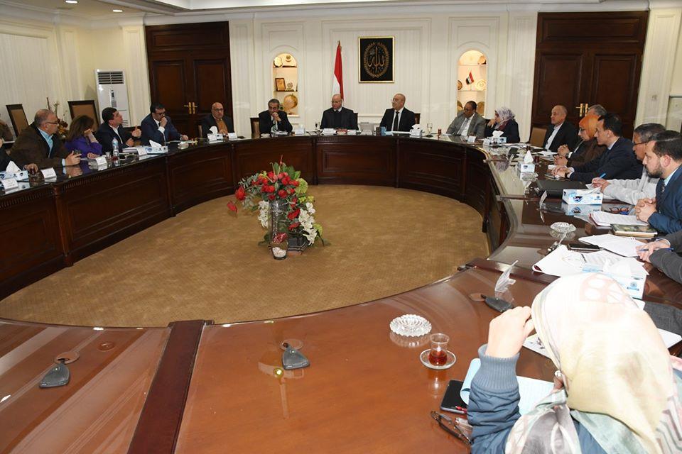 اجتماع وزير الإسكان ومحافظ القاهرة 
