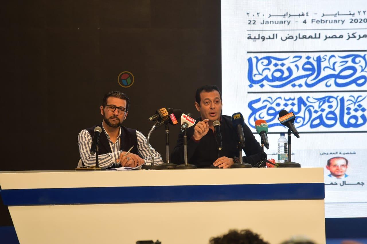 مصطفى شعبان يلتقي بجمهور معرض الكتاب ويتحدث عن أحدث أعماله