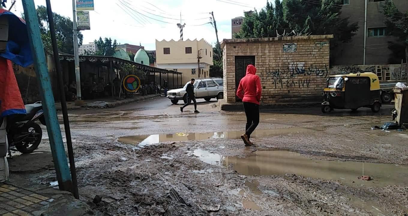 جانب من سقوط الأمطار في الفترة الماضية