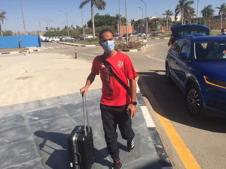 بعثة الأهلي تصل مطار القاهرة للسفر إلى المغرب