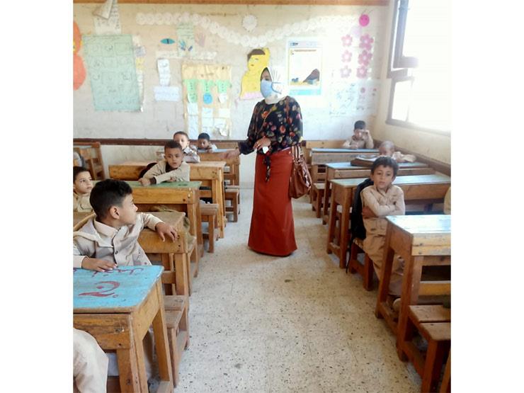 متابعة الإجراءات الوقائية في مدارس بني سويف 