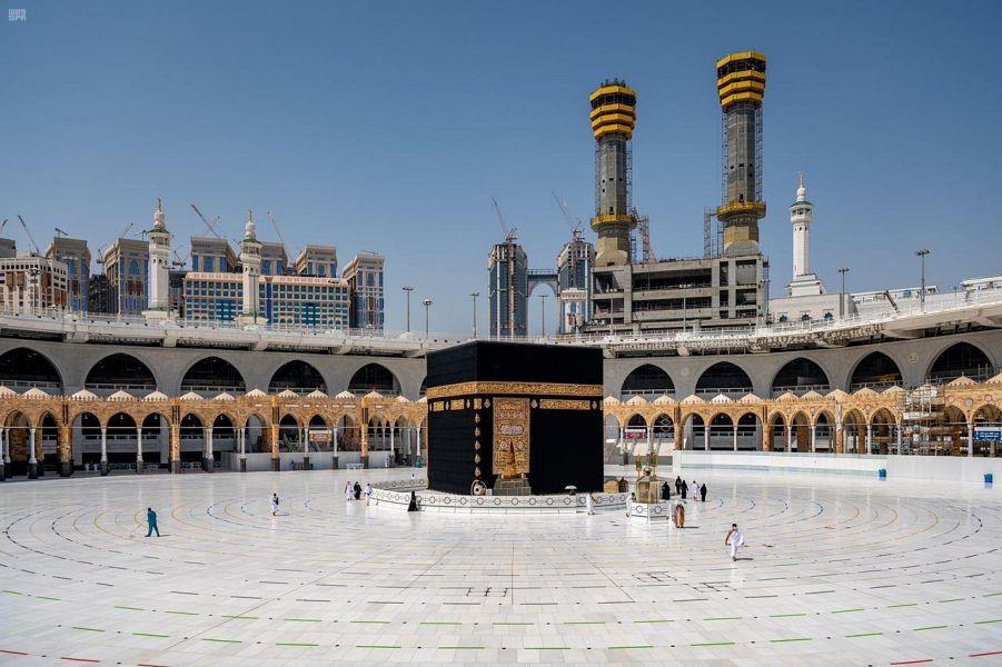 بعد تأجيل عودة الطيران.. مصدر حكومي يكشف مصير العمرة والحج هذا العام بعد تأجيل عودة الطيران.. مصدر حكومي يكشف مصير العمرة والحج هذا العام