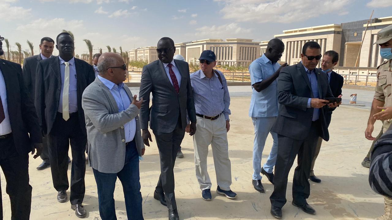 الري تنظم زيارة ميدانية لوزير الري الجنوب سوداني إلى العاصمة الإدارية