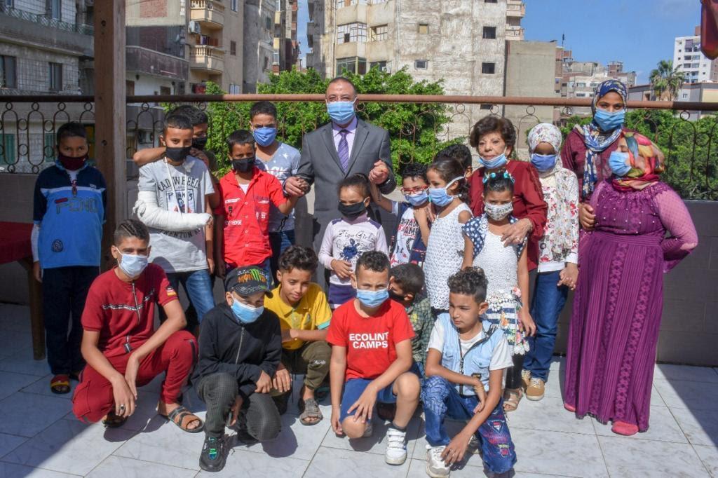0محافظ الإسكندرية يزور مجمع الهلال الأحمر المصري لدعم الأطفال مرضى السر