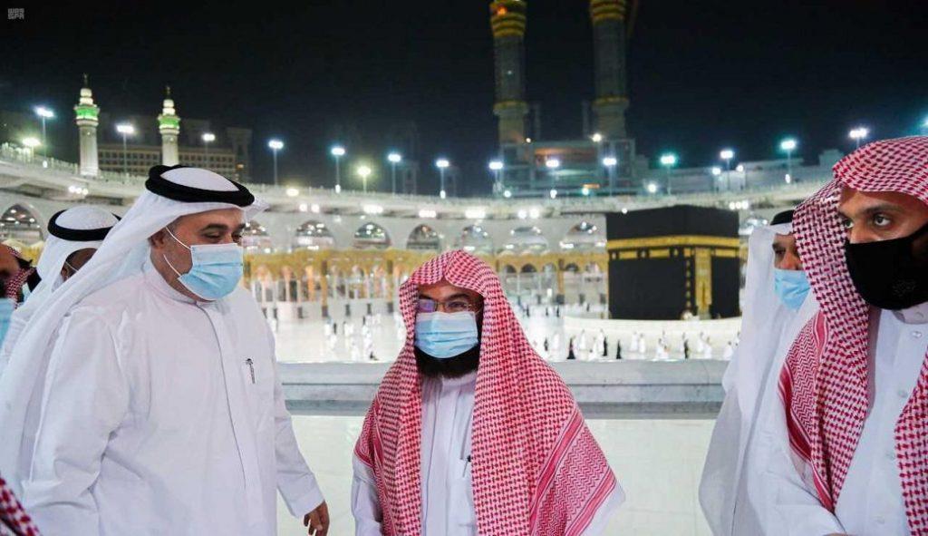 شؤون الحرمين تدعو المعتمرين القادمين من الخارج الالتزام بالإجراءات الاحترازية شؤون الحرمين تدعو المعتمرين القادمين من الخارج الالتزام بالإجراءات الاحترازية