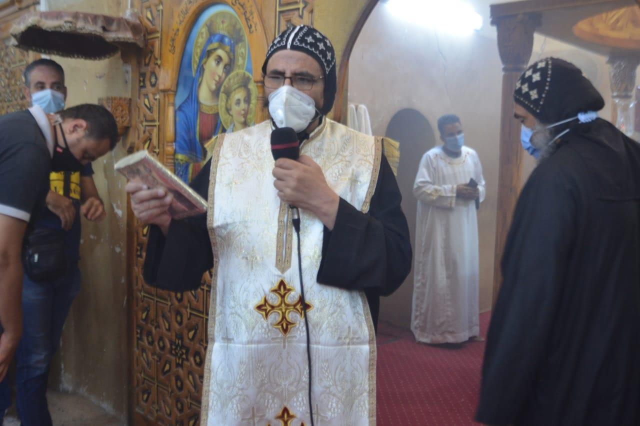 الاحتفال بمولد مارجرجس بجبل الرزيقات في الأقصر