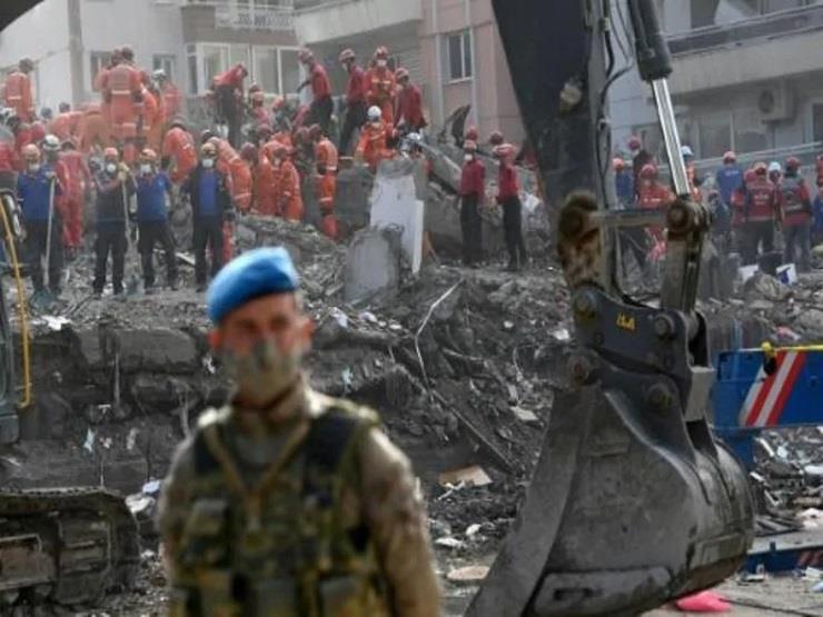 انتشال طفلتين على قيد الحياة من تحت الأنقاض في تركيا بعد الزلزال وارتفاع حصيلة القتلى انتشال طفلتين على قيد الحياة من تحت الأنقاض في تركيا بعد الزلزال وارتفاع حصيلة القتلى
