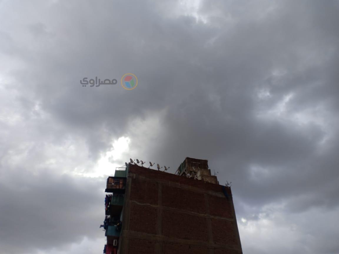 ظهور السحب المنخفضة والمتوسطة في سماء القاهرة