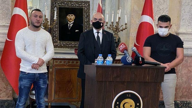 هجوم فيينا: إشادة بـ"أبطال" من أصول تركية وفلسطينية ساعدوا بعض الضحايا هجوم فيينا: إشادة بـ"أبطال" من أصول تركية وفلسطينية ساعدوا بعض الضحايا
