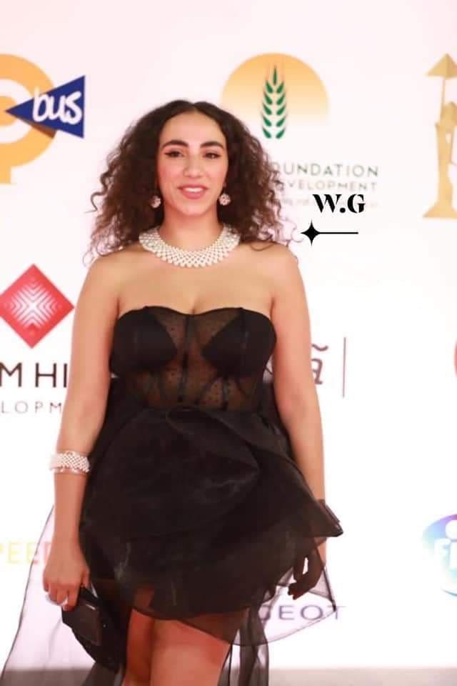 زينب غريب