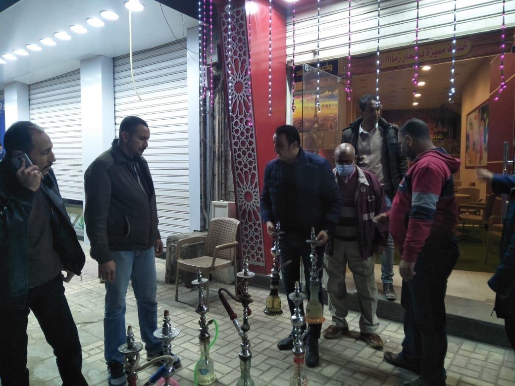 حملات لغلق المقاهي المخالفة في الإسكندرية 