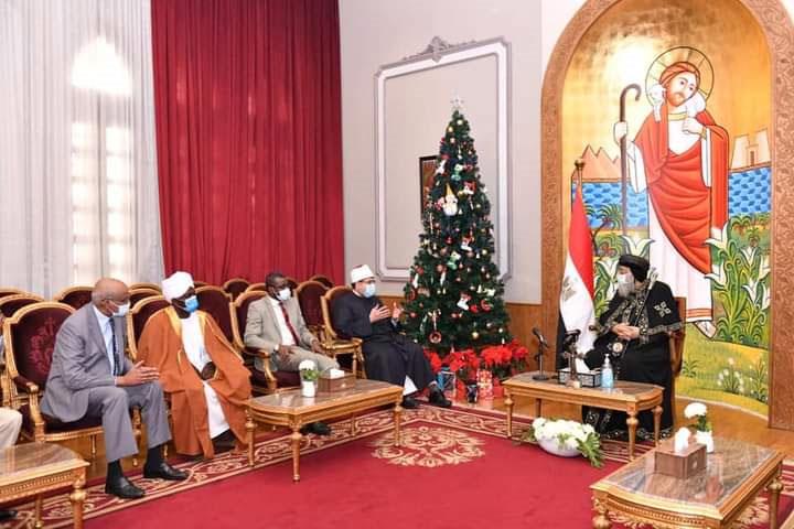 وزيرا الأوقاف المصري والسوداني يهنئان البابا تواضروس بعيد الميلاد المجيد 