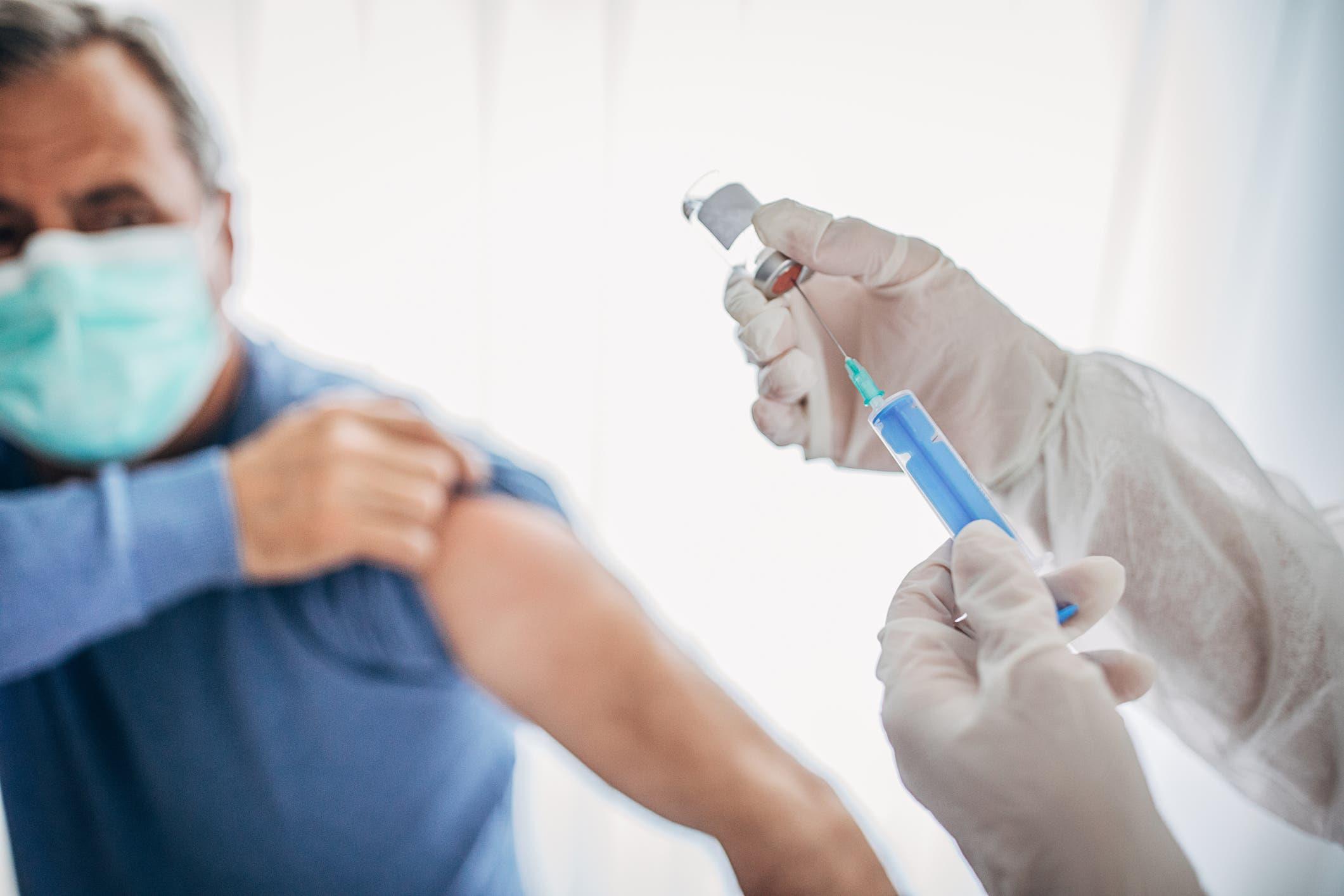 ما حكم استخدام لقاح كورونا إذا تضمن مشتقات من دهن الخنزير؟.. الأزهر للفتوى يوضح 3 ضوابط شرعية ما حكم استخدام لقاح كورونا إذا تضمن مشتقات من دهن الخنزير؟.. الأزهر للفتوى يوضح 3 ضوابط شرعية