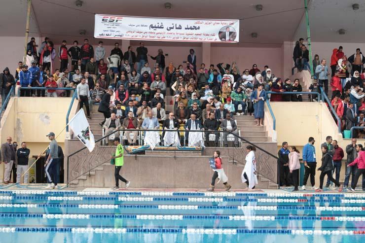 محافظ بني سويف يشهد افتتاح بطولة الصعيد للسباحة 
