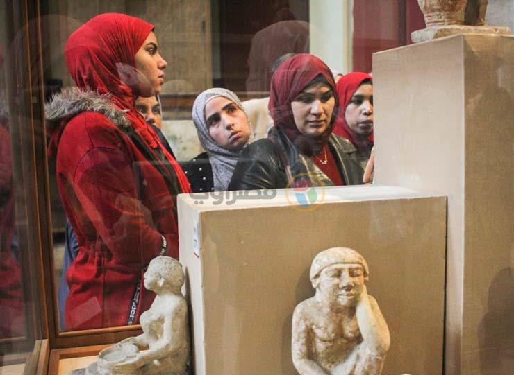الاحتفال بعيد الحب في المتحف المصري