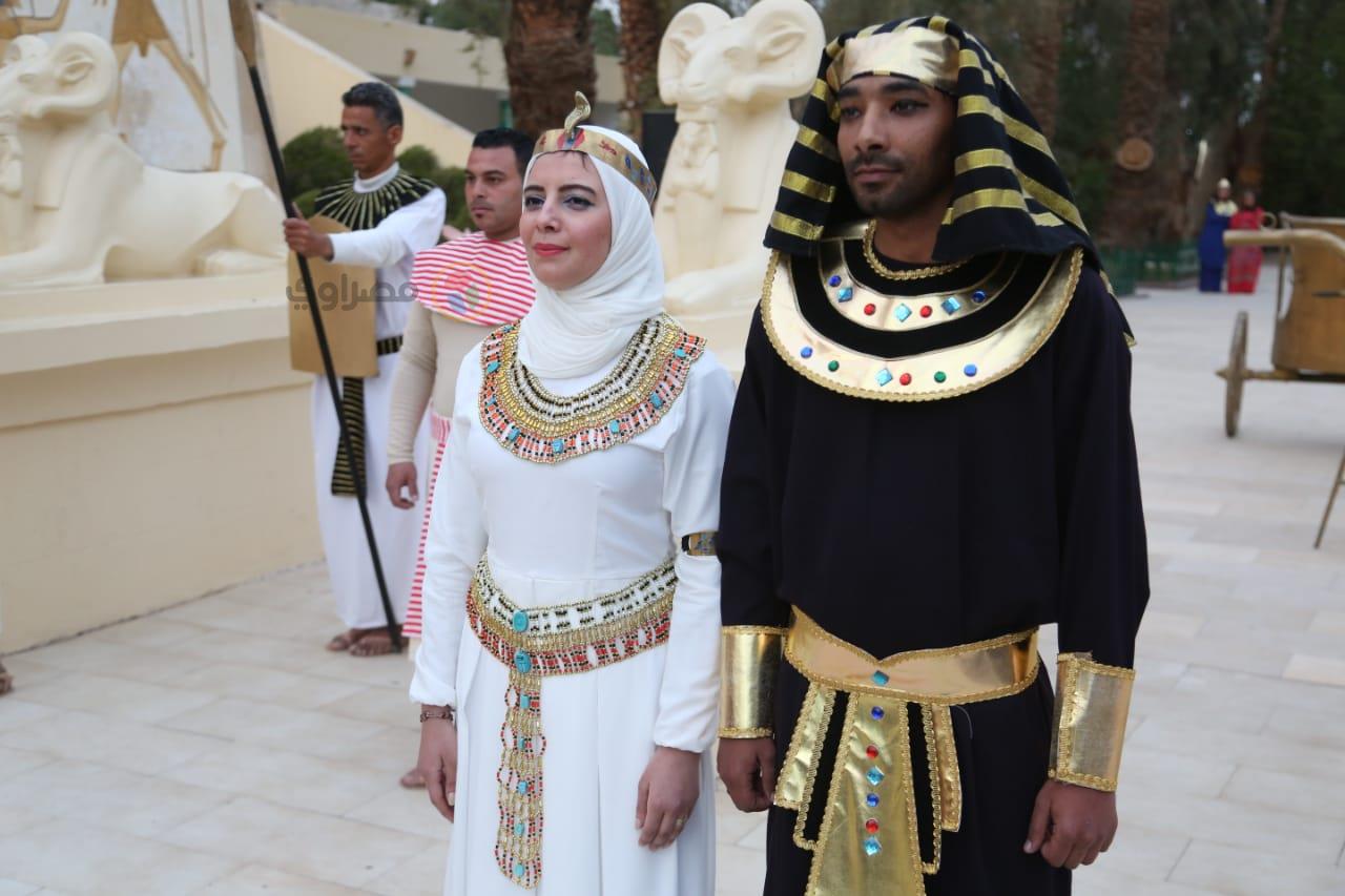 زفاف في القرية الفرعونية 