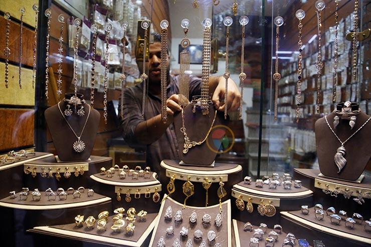 10 جنيهات.. سعر الذهب اليوم في مصر يواصل الهبوط بمنتصف التعاملات 10 جنيهات.. سعر الذهب اليوم في مصر يواصل الهبوط بمنتصف التعاملات