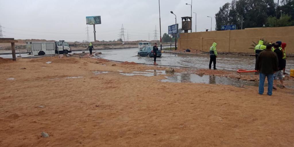 رجال المرور بطريق الغردقة