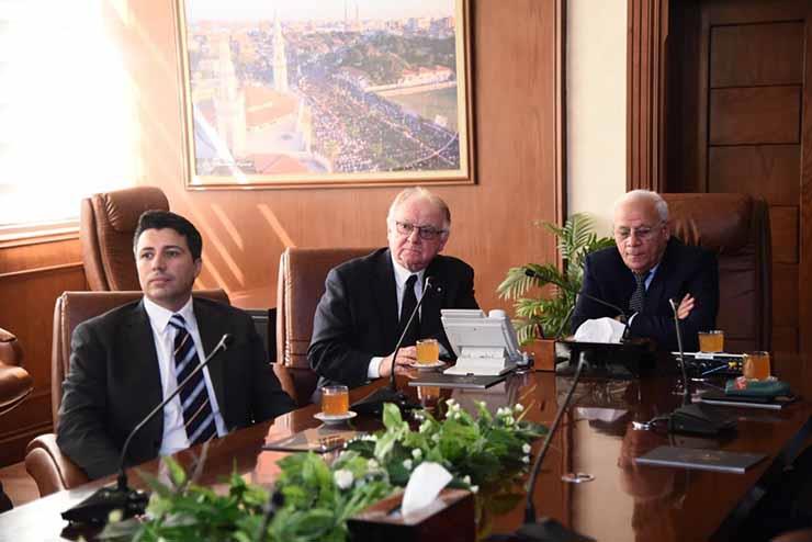 محافظ بورسعيد يستقبل رئيس الجالية الإيطالية بمصر٢_2
