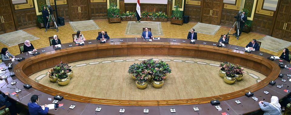 السيسي عن إجراءات مواجهة كورونا: "مش بنخوفكوا وما خبيناش عليكوا حاجة" السيسي عن إجراءات مواجهة كورونا: "مش بنخوفكوا وما خبيناش عليكوا حاجة"