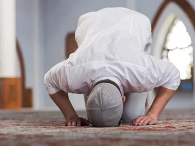 محمد أبو بكر ينبه على خطأ شائع في الصلاة لابد من الانتباه له محمد أبو بكر ينبه على خطأ شائع في الصلاة لابد من الانتباه له