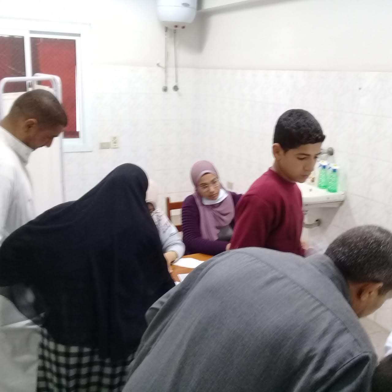 جامعة القاهرة صرف علاج 700حالة مجانًا وقوافل توعية صحية لأهالي القوى