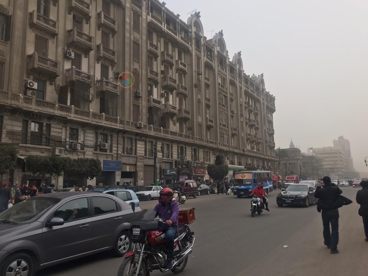 عاصفة ترابية تضرب القاهرة والجيزة (2)