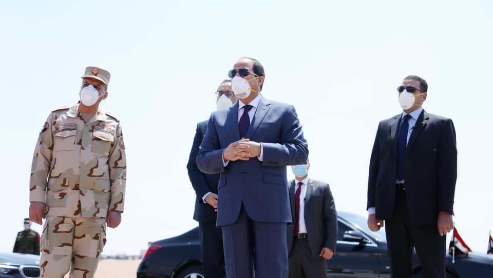 متحدث الرئاسة ينشر صور تفقد السيسي أطقم القوات المسلحة لمواجهة كورونا