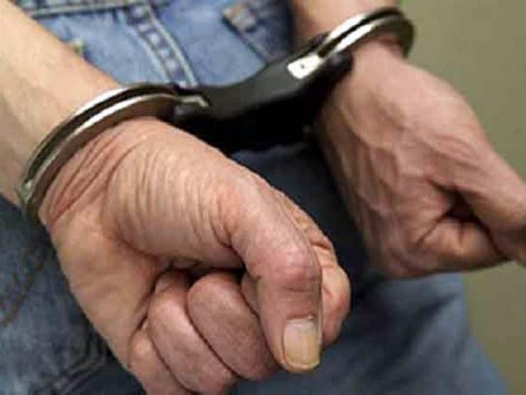عاطل يقتل شقيقه بالساطور: مريض نفسي وبيتخانق مع والدنا عاطل يقتل شقيقه بالساطور: مريض نفسي وبيتخانق مع والدنا