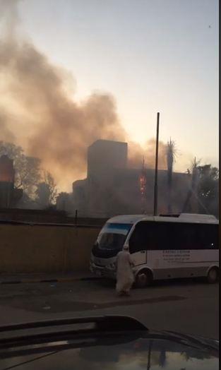 حريق مبنى تحت الإنشاء بمستشفى حميات إمبابة