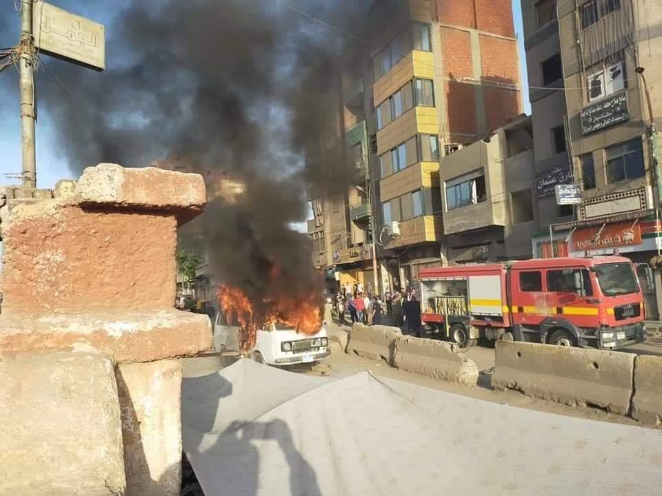 حريق اندلع بسيارة أجرة في القليوبية 