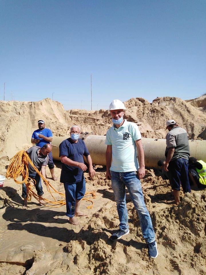 إصلاح خط المياه الرئيسي في مدينة العريش