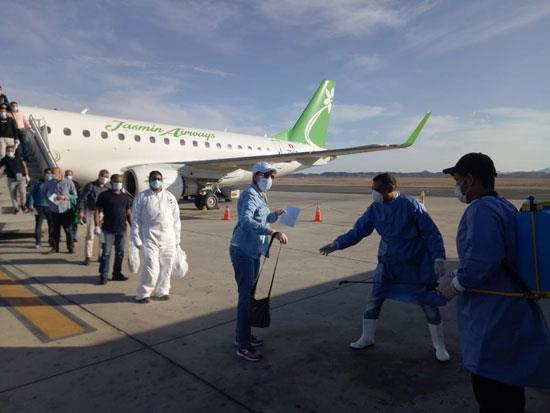 مطار مرسى علم يستقبل 32 مصريًا قادمين من تونس