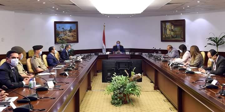 رئيس الوزراء يتابع إنشاء البنية التحتية لشبكات الاتصالات في العاصمة الإدارية رئيس الوزراء يتابع إنشاء البنية التحتية لشبكات الاتصالات في العاصمة الإدارية