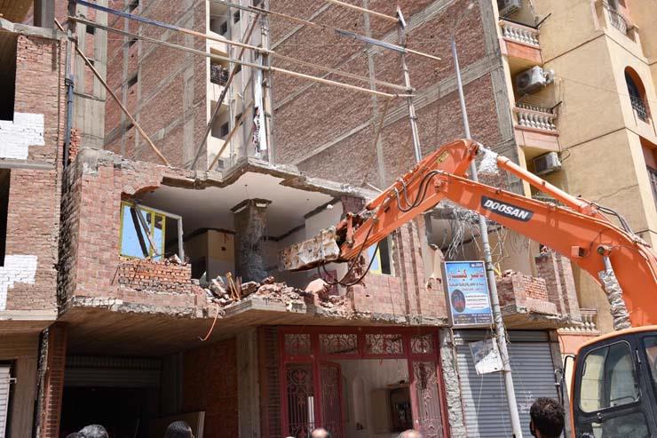محافظ الفيوم يقود حملة لإزالة المباني المخالفة