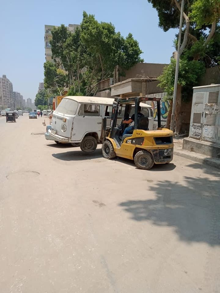  رفع 91 سيارة ودراجة نارية متهالكة بشوارع القاهرة والجيزة