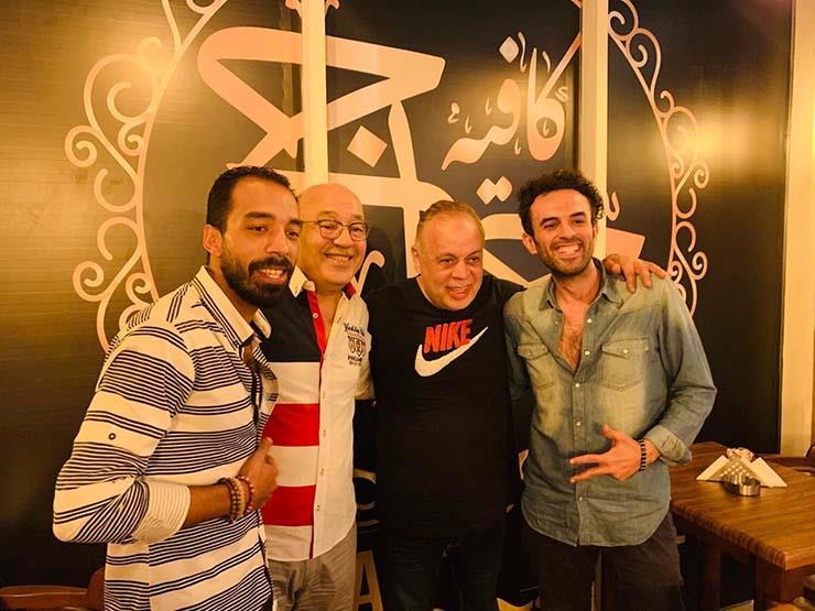  أشرف زكي يهنئ حجاج عبدالعظيم على افتتاح مشروعه الخاص