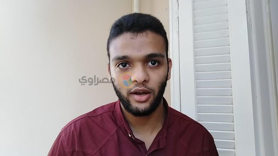 الطالب يحيى محمد الثالث على الجمهورية بالثانوية العامة