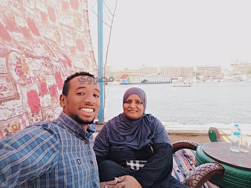 محمد ووالدته