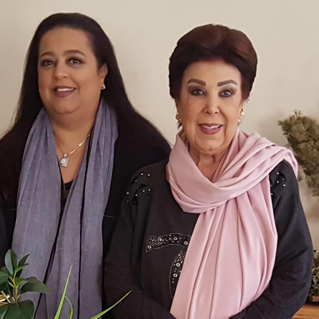 ابنة رجاء الجداوي تكشف عن هدية دلال عبدالعزيز لوالدتها في عيد الحب عام 2018 ابنة رجاء الجداوي تكشف عن هدية دلال عبدالعزيز لوالدتها في عيد الحب عام 2018
