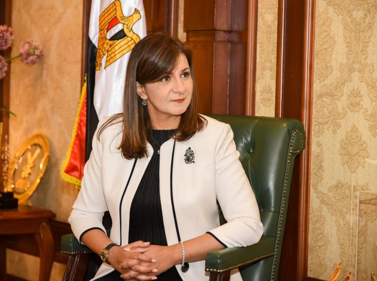 وزيرة الهجرة تستقبل سفير العراق