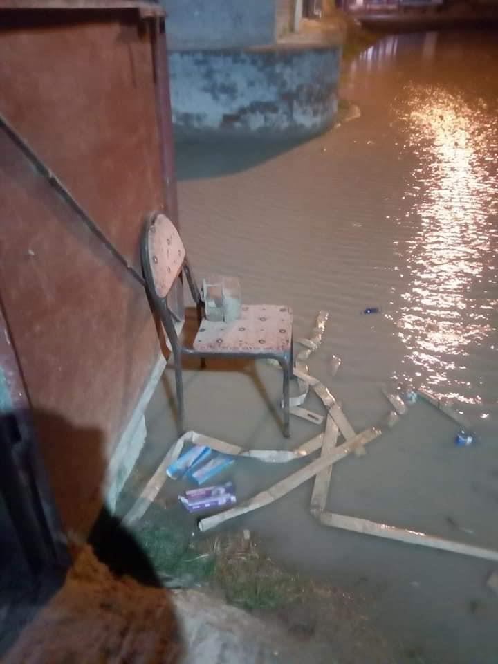 ارتفاع منسوب مياه الأمطار في شارع ببلطيم