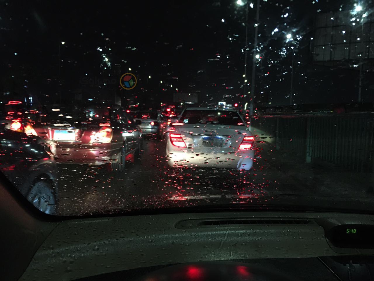 طول أمطار بشوارع ومناطق بالقاهرة