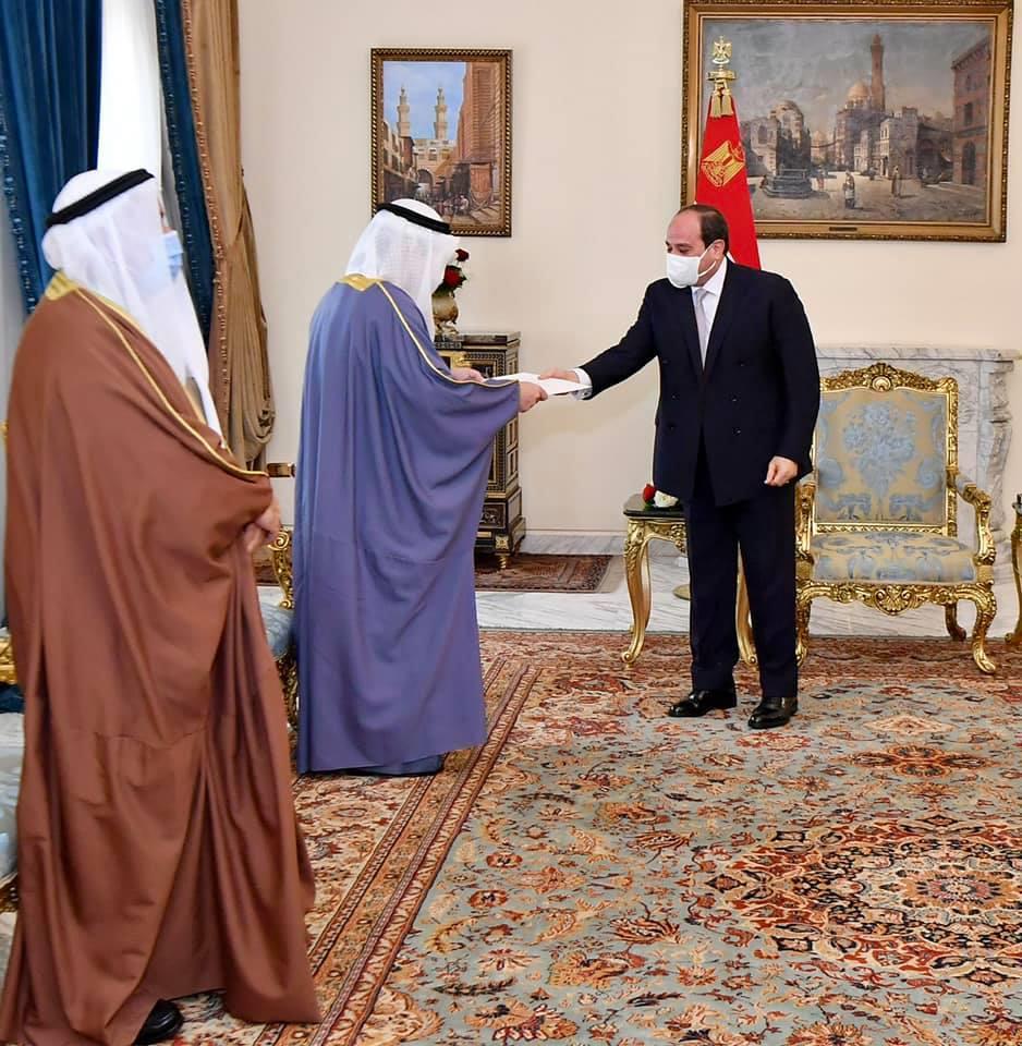 الرئيس السيسي يتسلم رسالة من أمير الكويت بشأن المصالحة العربية