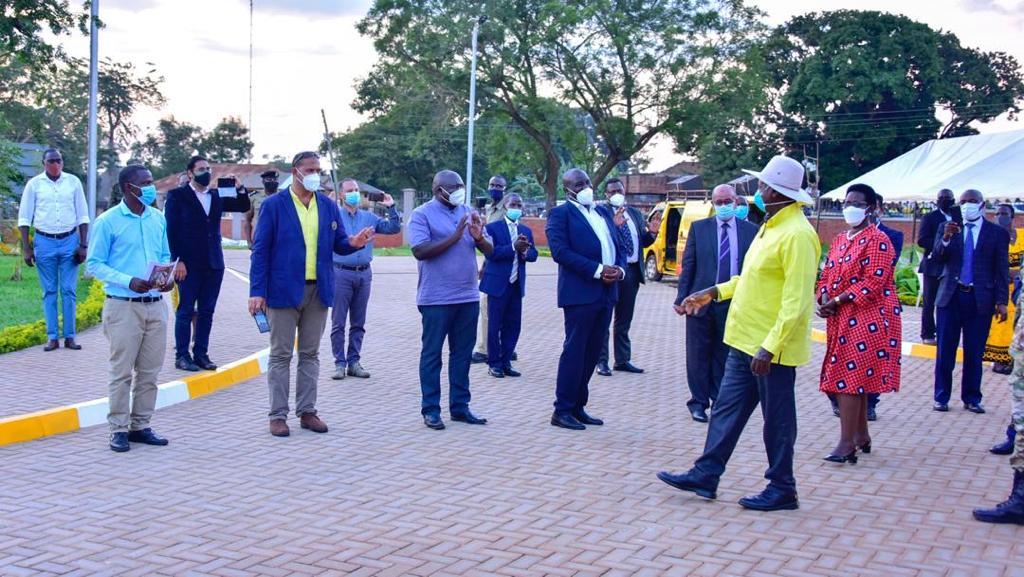 الرئيس الأوغندي يفتتح مستشفى كابونجا بعد انتهاء المقاولون العرب من إنجازها