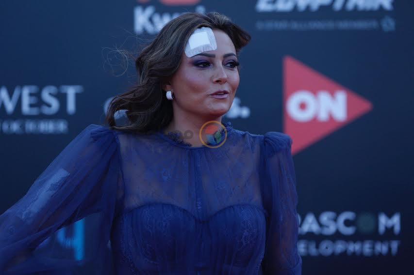 الفنانة بشرى