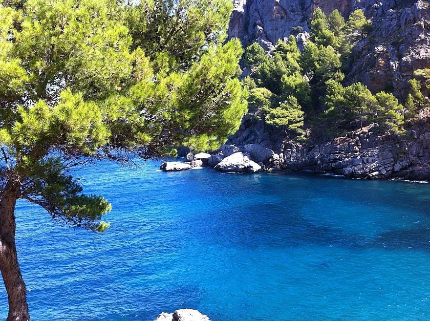 spain-mallorca-beach-mediterranean-travel-vacation-stone-tranquil-scenic