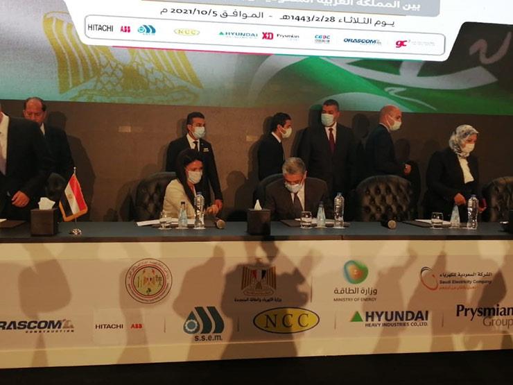 توقيع عقود مشروع الربط الكهربائي بين مصر والسعودية 