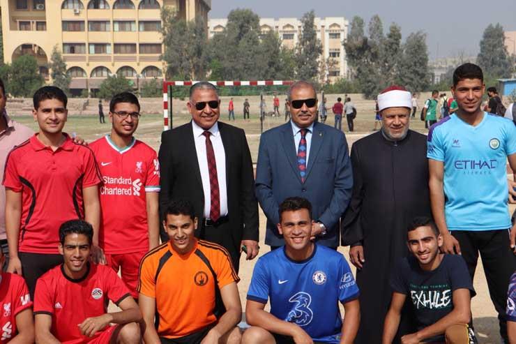 رئيس جامعة الأزهر يفتتح دوري كرة القدم لطلاب الكليات بفرع القاهرة